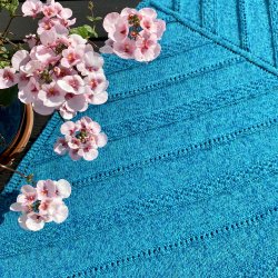 Flora Sjalet  Strikkeopskrift