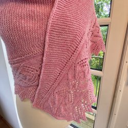 Winyo Sjalet � Strikkeopskrift � NYHED!